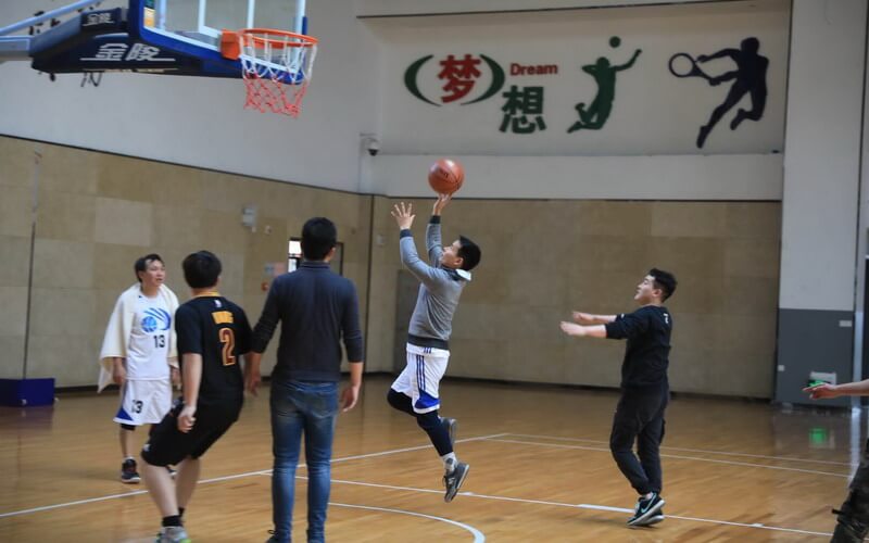 Basketball Match (1)