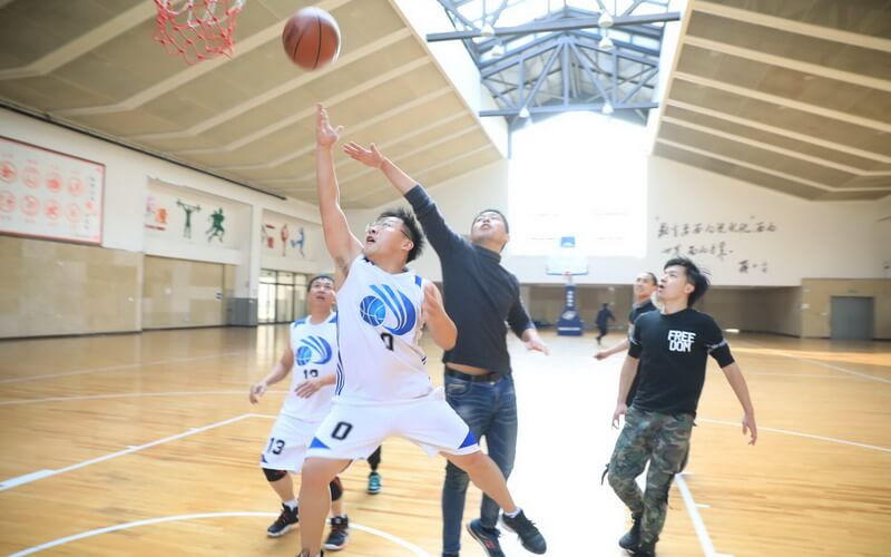 Basketball Match (3)