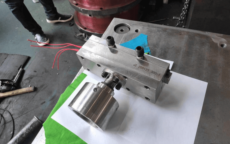 Melt blown cloth extrusion machinery2 (1) Melt blown cloth extrusion machinery